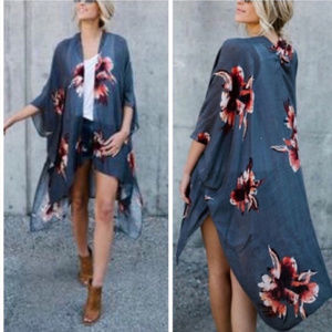 Floral print Kimono in Charcoal